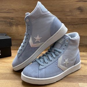 LEATHER CONVERSE HIGH TOP BRAND NEW